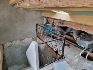 Rampe artisanale fer sous comble