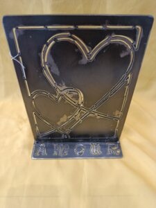 Cœur sur pied socle Amour