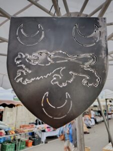 Ecusson de Gruissan avec un écrous pour la fixation 30 euro