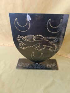 Ecusson de Gruissan sur pied 35 euro