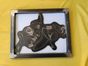 Plaque décorative 2 personnage avec un écrous pour la fixation 40 euro