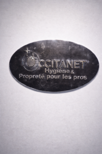 Logo entreprise en forme de ballon de rugby